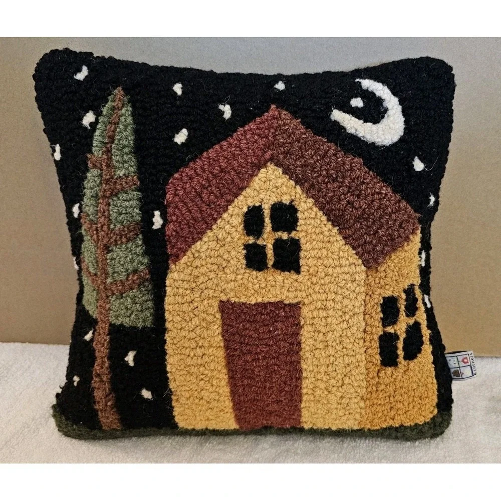 Chandler 4 Corners Hooked Wool Pillow 14